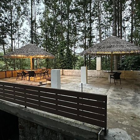 100 Oaks Estate Hotel Йеркауд Екстериор снимка