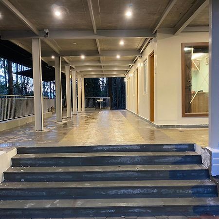 100 Oaks Estate Hotel Йеркауд Екстериор снимка