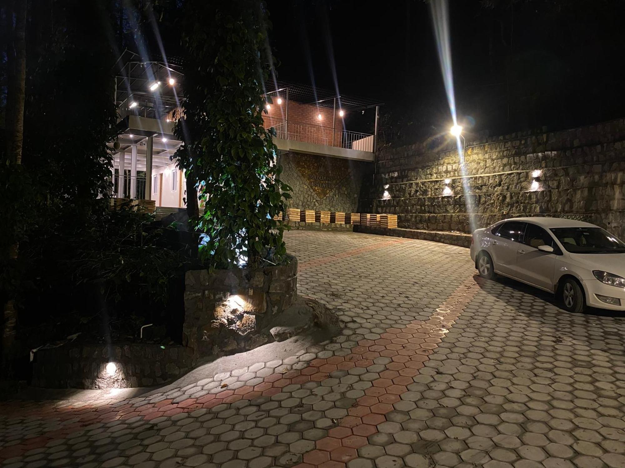 100 Oaks Estate Hotel Йеркауд Екстериор снимка